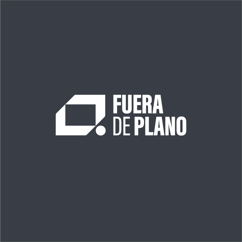 FUERA DE PLANO